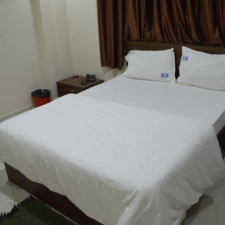 Royal Star Hotels Bangalore Exterior photo