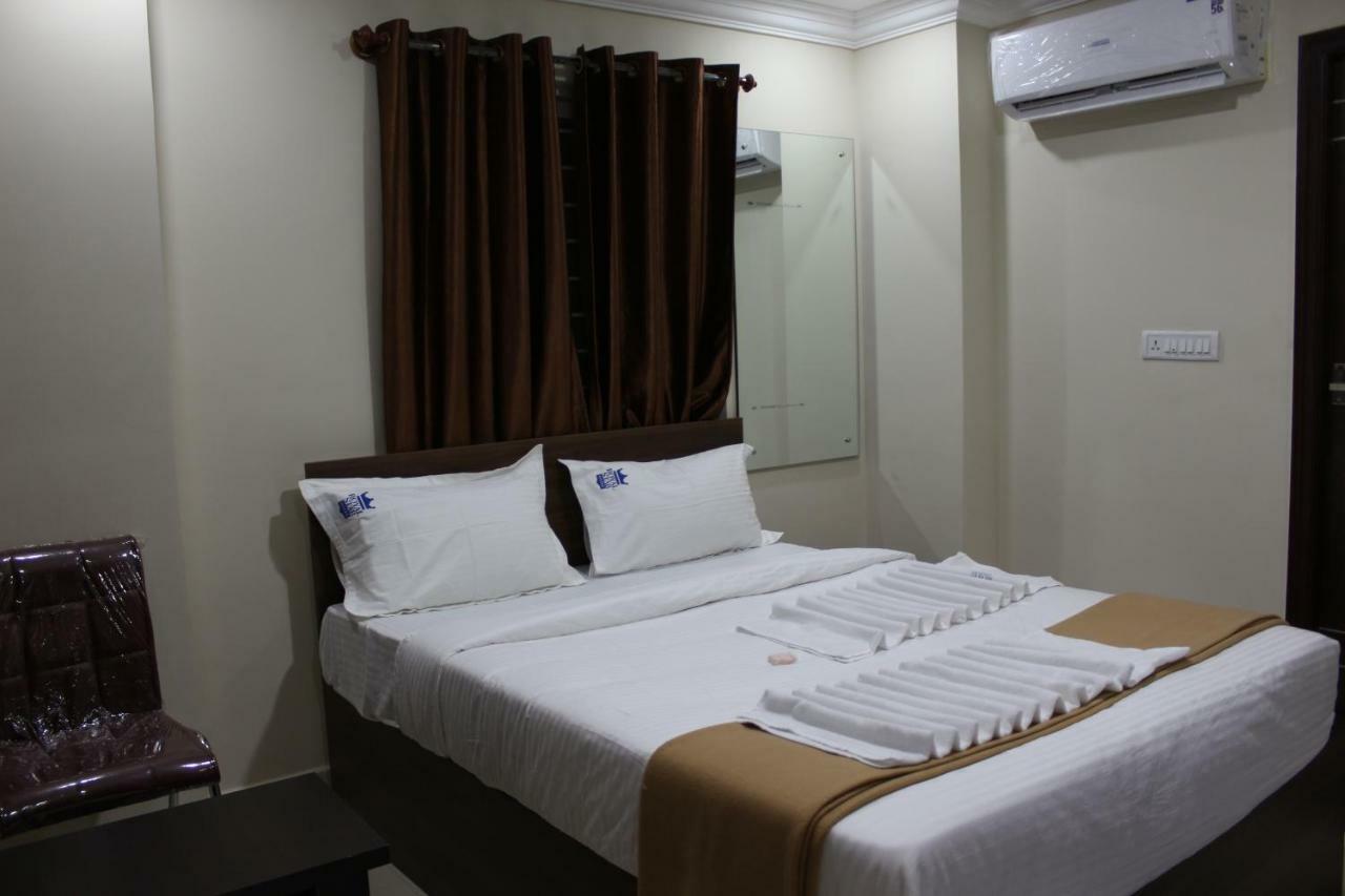 Royal Star Hotels Bangalore Exterior photo