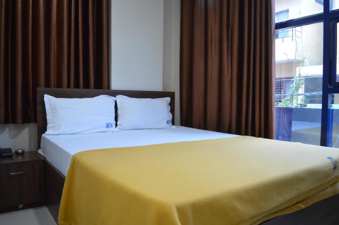 Royal Star Hotels Bangalore Exterior photo