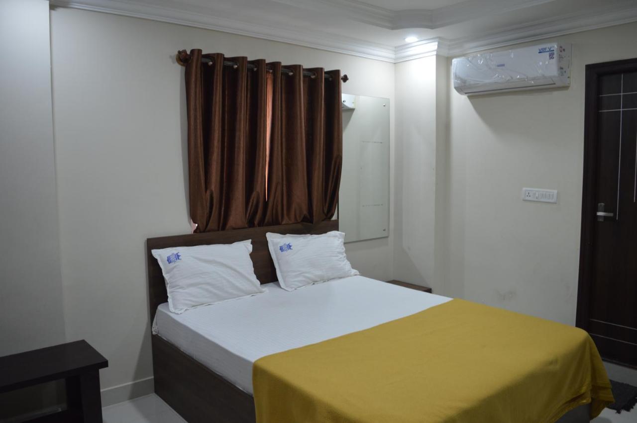 Royal Star Hotels Bangalore Exterior photo