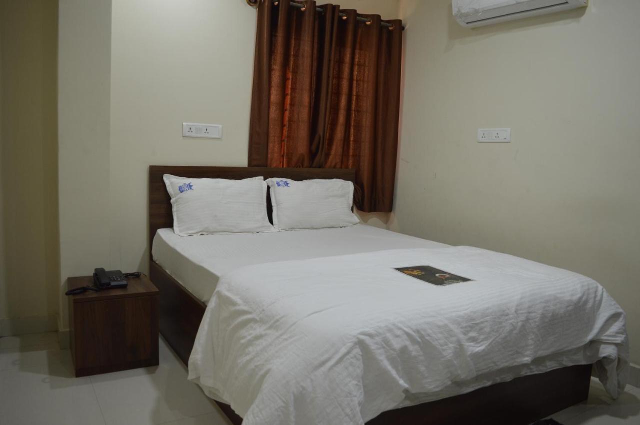 Royal Star Hotels Bangalore Exterior photo