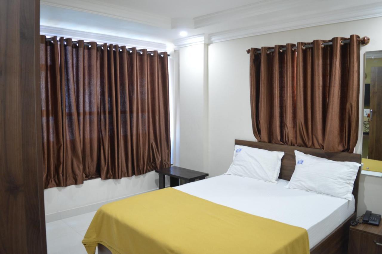 Royal Star Hotels Bangalore Exterior photo